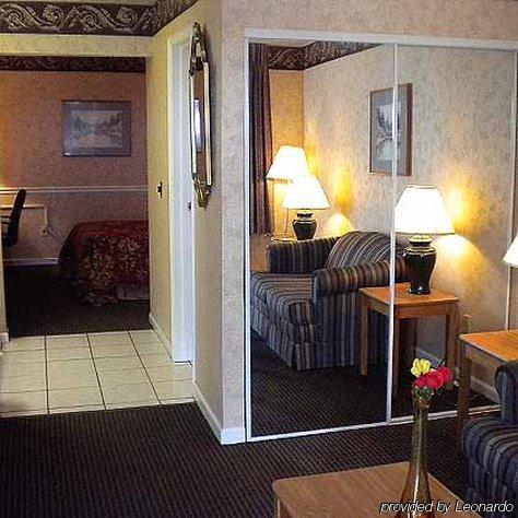 First Heritage Inn Rantoul Rom bilde